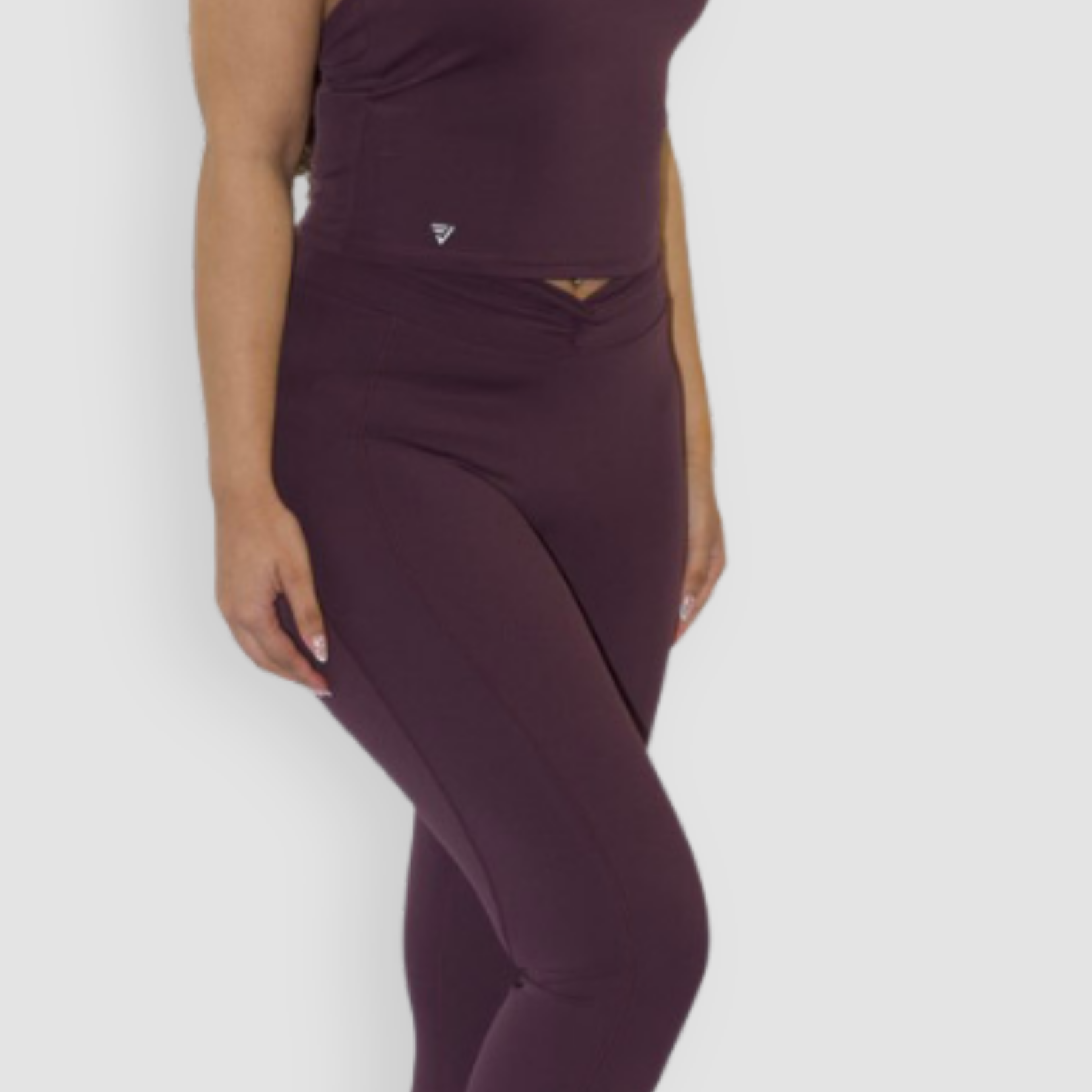 Keep Me V-Front Leggings